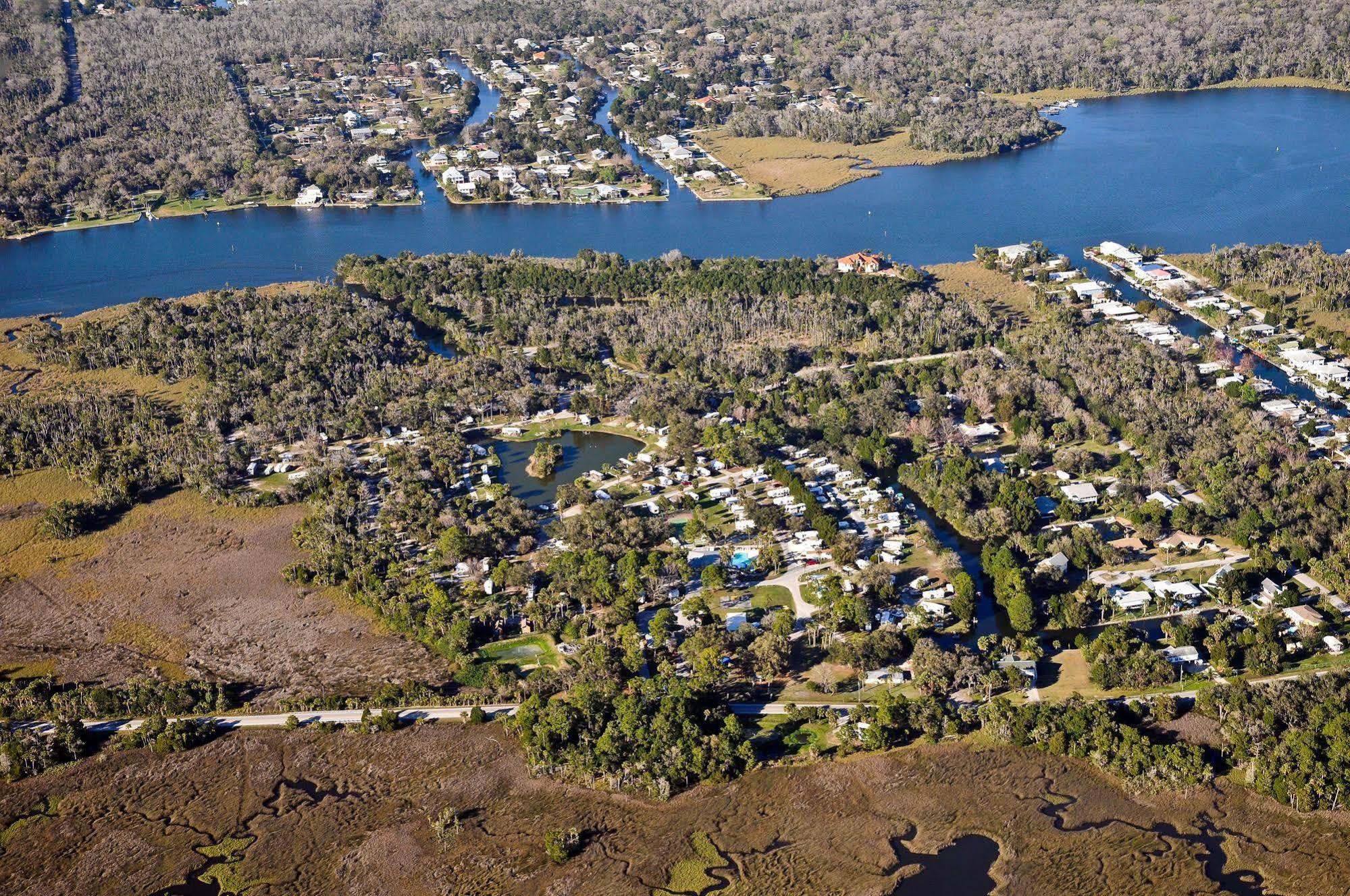 קריסטל ריבר Crystal Isles Rv Resort מראה חיצוני תמונה